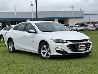 New 2025 Chevrolet Malibu LS w/ Driver Confidence Package
