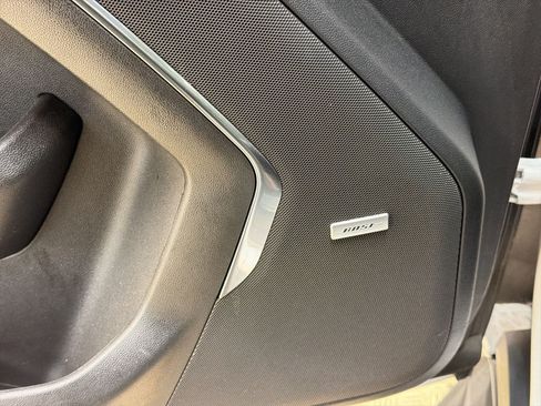 Used 2024 Chevrolet Tahoe Premier AWD/4WD image 26