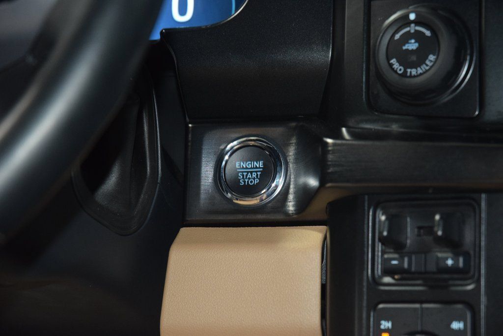 Used 2023 Ford F250 Lariat w/ Lariat Ultimate Package AWD/4WD image 31