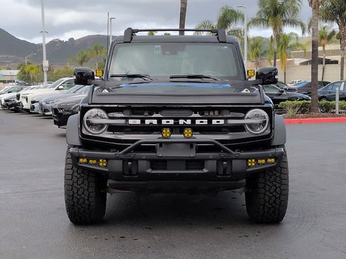 Used 2023 Ford Bronco Outer Banks w/ Sasquatch Package AWD/4WD image 3