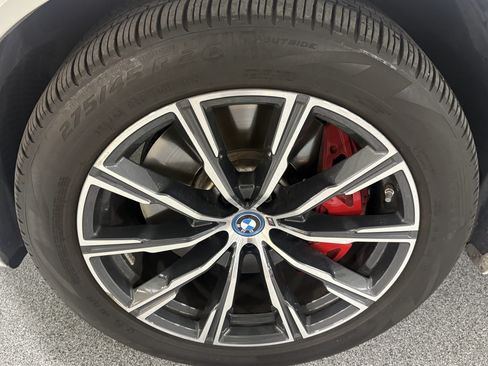Certified 2024 BMW X5 xDrive50e w/ Executive Package AWD/4WD image 12