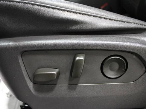 Used 2023 GMC Sierra 1500 SLT w/ SLT Premium Package image 21