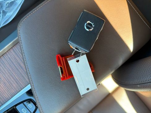 Used 2023 Volvo XC60 B5 Plus w/ Protection Package Premier image 35