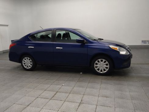 Used 2019 Nissan Versa SV FWD image 11