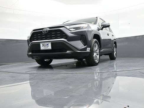 Used 2025 Toyota RAV4 XLE w/ Convenience Package AWD/4WD image 27