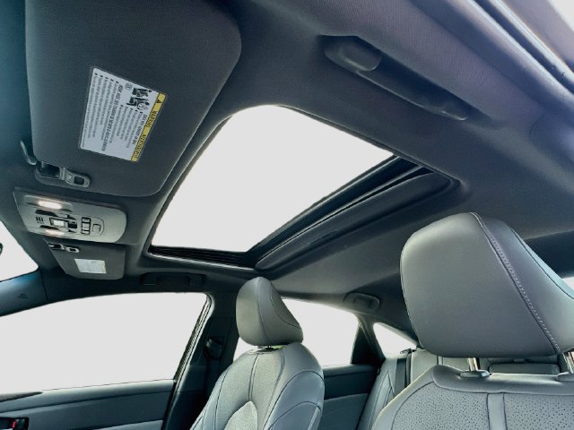 Used 2021 Toyota Avalon Limited w/ Advanced Safety Package FWD image 23