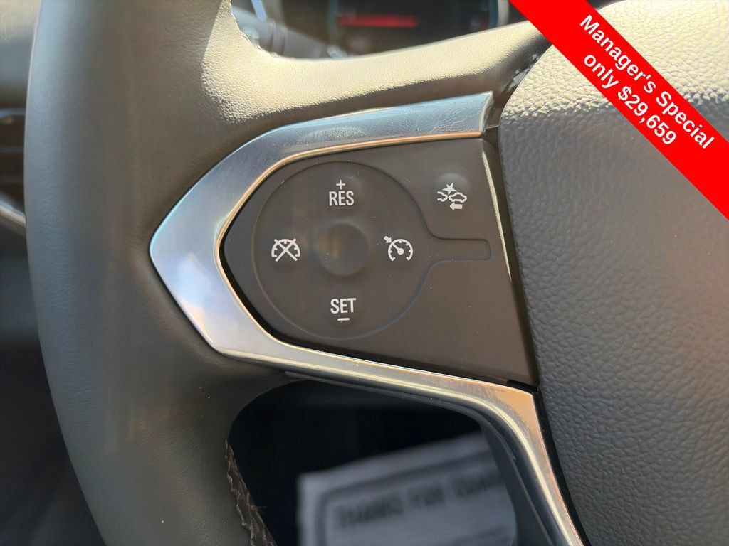 Used 2023 Chevrolet Traverse LT AWD/4WD image 15