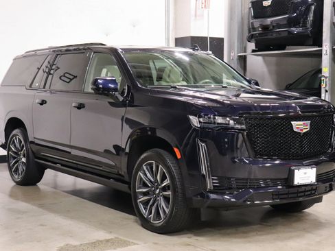 Certified 2022 Cadillac Escalade ESV Sport Platinum image 7