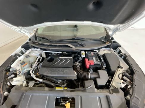 Used 2023 Nissan Rogue SV image 24