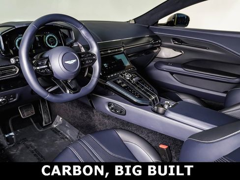 Used 2025 Aston Martin V8 Vantage Coupe image 23
