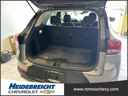 Used 2023 Chevrolet TrailBlazer LS AWD/4WD image 15