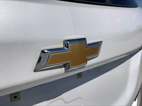 Used 2018 Chevrolet Equinox Premier FWD image 27