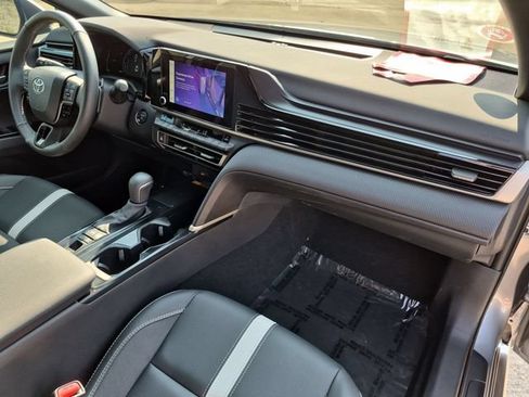 Certified 2025 Toyota Camry SE FWD image 32
