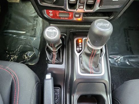 Certified 2019 Jeep Wrangler Unlimited Rubicon image 39