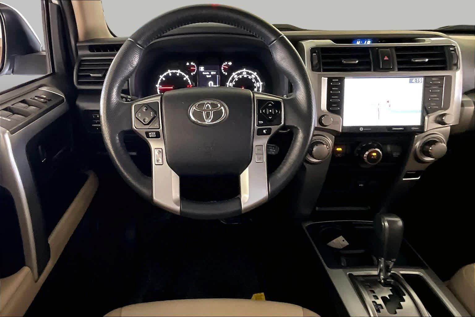 Used 2020 Toyota 4Runner SR5 Premium RWD image 5