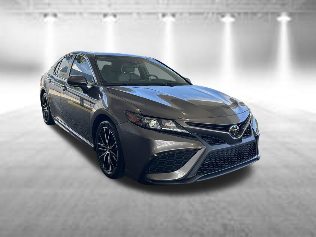 Used 2024 Toyota Camry SE w/ Convenience Package FWD image 2