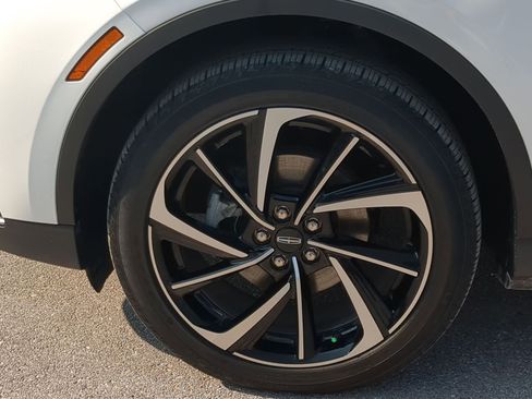 Used 2024 Lincoln Corsair Reserve image 9