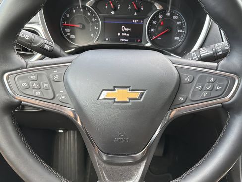 Used 2024 Chevrolet Equinox LT FWD image 13