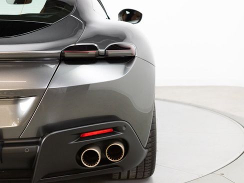 Used 2023 Ferrari Roma image 27
