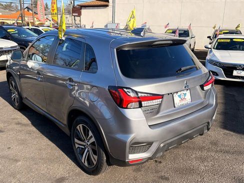 Used 2023 Mitsubishi Outlander Sport ES image 5