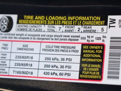 Used 2022 Toyota Highlander XLE FWD image 51