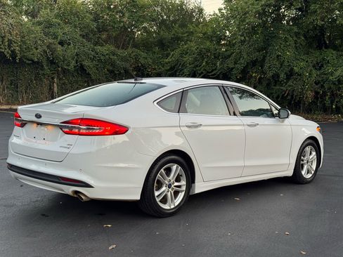 Used 2018 Ford Fusion SE w/ Equipment Group 602A image 7
