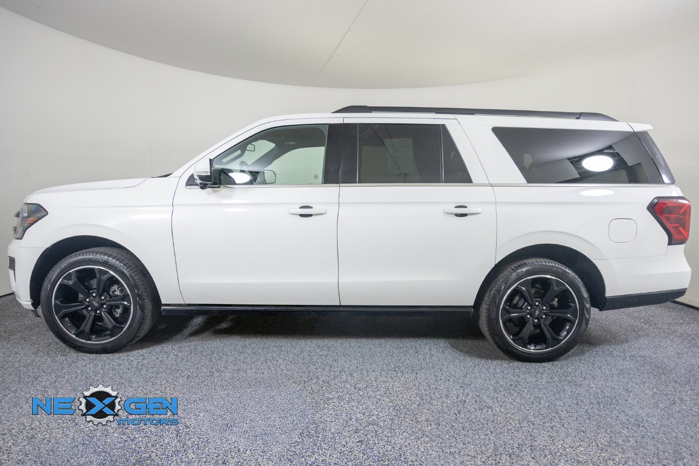 Used 2024 Ford Expedition Max Limited AWD/4WD image 27