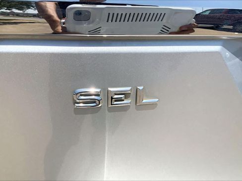 Used 2018 Volkswagen Atlas SEL AWD/4WD image 32