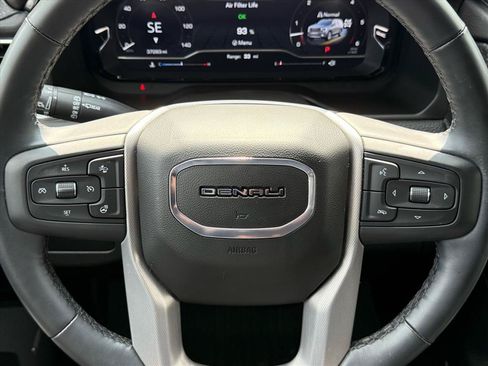 Used 2024 GMC Yukon Denali w/ LPO, Floor Liner Package AWD/4WD image 19