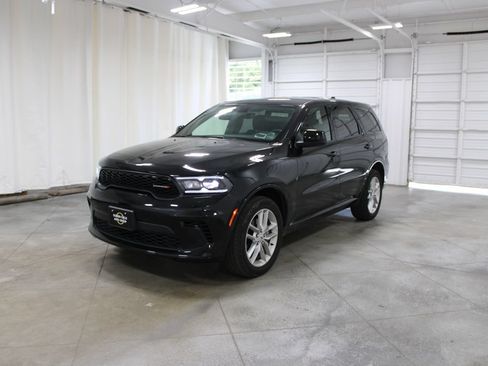 Used 2025 Dodge Durango GT AWD/4WD image 4
