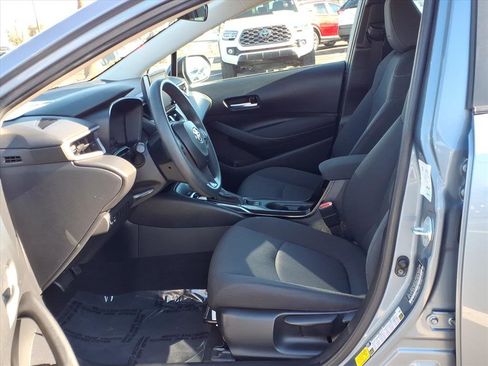 Used 2021 Toyota Corolla LE image 19