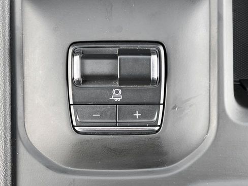 Used 2025 GMC Sierra 2500 Denali image 24