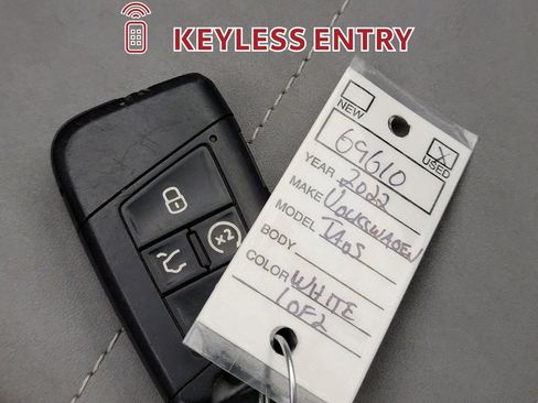 Used 2022 Volkswagen Taos SE image 30