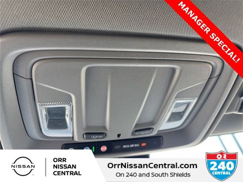 Used 2024 GMC Sierra 1500 SLT image 27