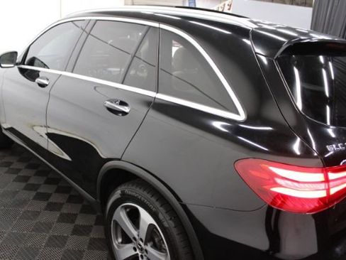 Used 2018 Mercedes-Benz GLC 300 w/ Multimedia Package image 7