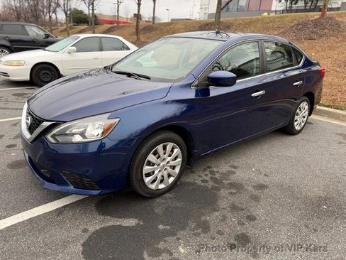 Used 2018 Nissan Sentra S image 16