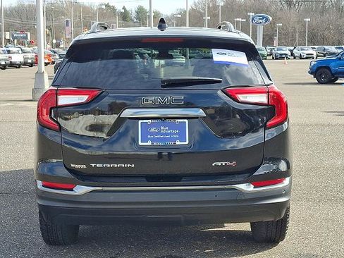 Used 2022 GMC Terrain AT4 image 5