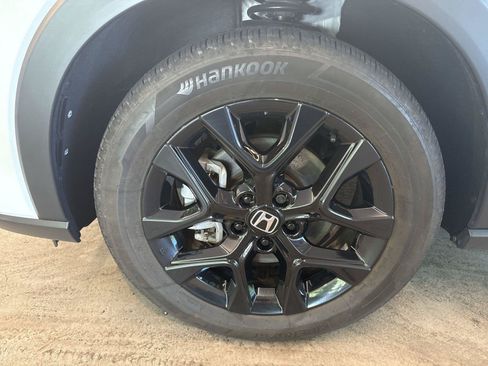 Used 2024 Honda HR-V Sport image 18
