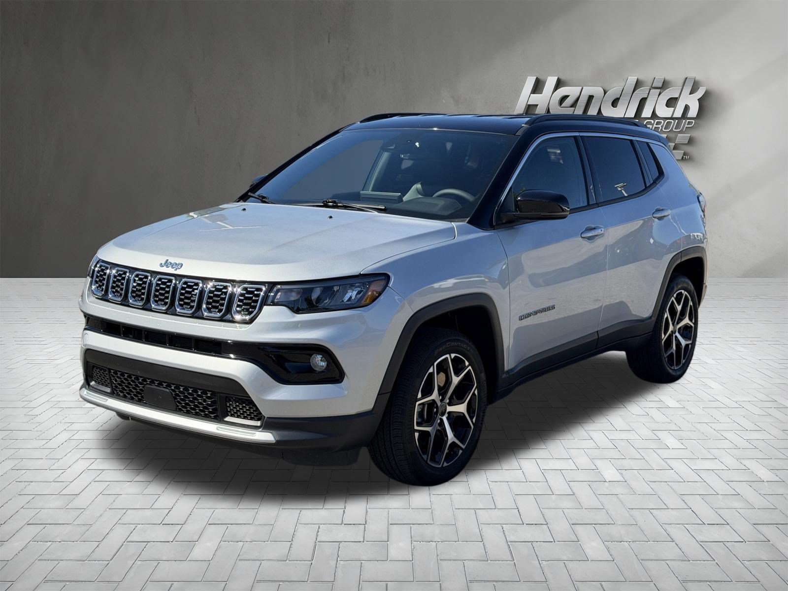 Used 2025 Jeep Compass Limited AWD/4WD image 5