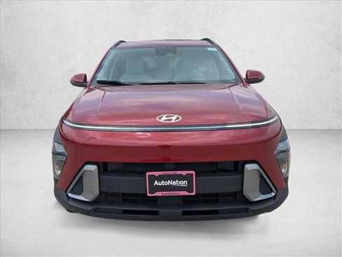 Used 2025 Hyundai Kona SEL AWD/4WD image 2