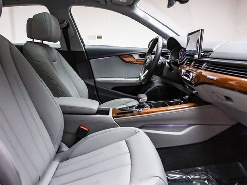 Used 2022 Audi A4 2.0T Premium Plus w/ Premium Plus Package AWD/4WD image 18