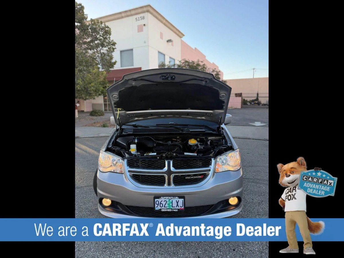 Used 2018 Dodge Grand Caravan SXT FWD image 30
