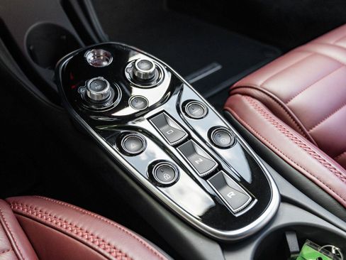 Used 2025 McLaren GTS RWD image 24