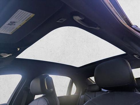 New 2026 BMW 750e xDrive image 15