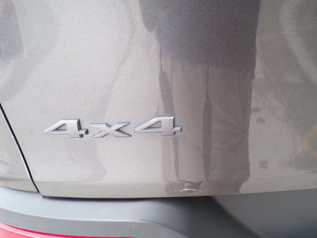Used 2016 Jeep Cherokee Trailhawk AWD/4WD image 17