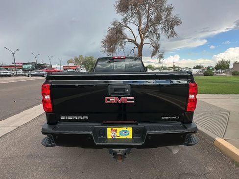 Used 2017 GMC Sierra 3500 Denali w/ Duramax Plus Package image 3
