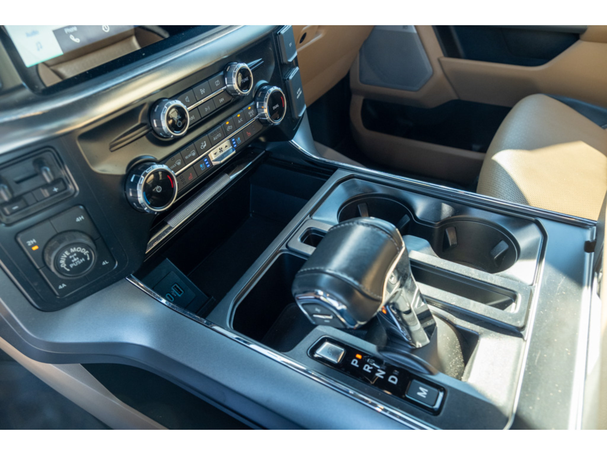 Used 2022 Ford F150 Lariat AWD/4WD image 24