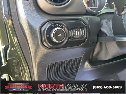 Used 2021 Jeep Wrangler Sport S image 8