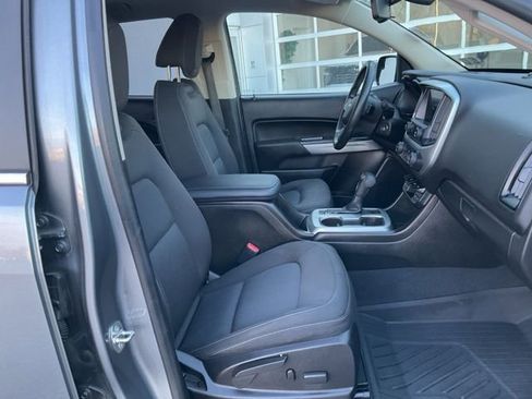 Used 2019 Chevrolet Colorado LT w/ LT Convenience Package image 17