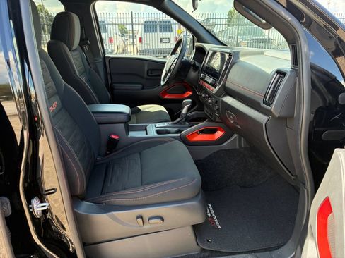 Used 2026 Nissan Frontier PRO-4X AWD/4WD image 31